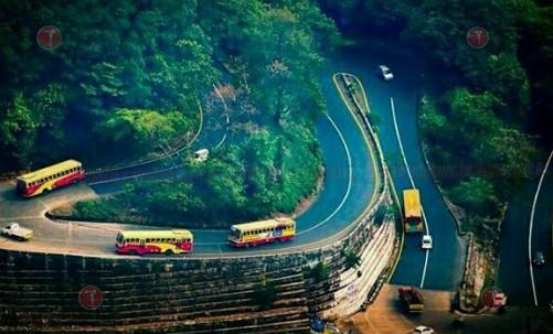 താമരശ്ശേരി ചുരത്തിൽ ഗതാഗത തടസം; യാത്രക്കാർ സമയം ക്രമീകരിച്ച് യാത്ര ചെയ്യണം