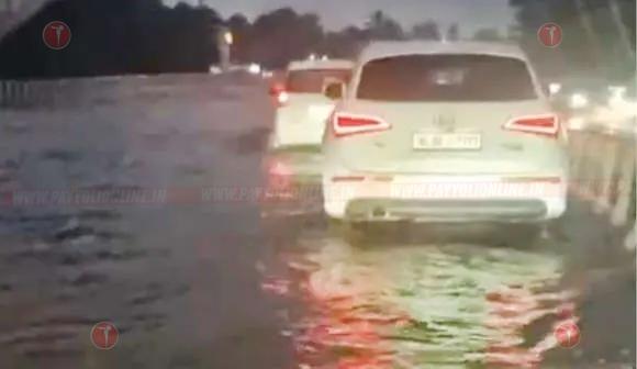 കൊയിലാണ്ടിയിൽ ഒറ്റമഴയിൽ ആറുവരിപ്പാത മുങ്ങി; ഉയരപ്പാതയിലെ വെള്ളക്കെട്ടിൽ വാഹനങ്ങൾ കുടുങ്ങി