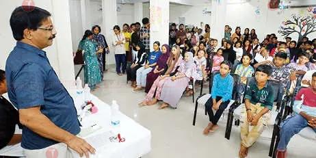 ‘കുട്ടികളോടൊപ്പം മേയർ’: കുട്ടിക്കൂട്ടത്തിന്റെ ചോദ്യങ്ങൾക്ക് മറുപടി നൽകി മേയർ ഒ. സദാശിവൻ