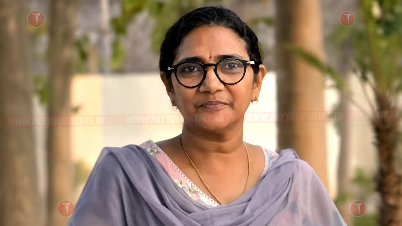 വടകര മേപ്പയിൽ സ്വദേശിയായ ഹെൽത്ത്‌ ഇൻസ്‌പെക്ടർ കണ്ണൂരിൽ യോഗത്തിനിടെ കുഴഞ്ഞുവീണ് മരിച്ചു